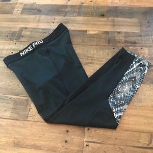 Nike Pro Cool Cropped Leggings